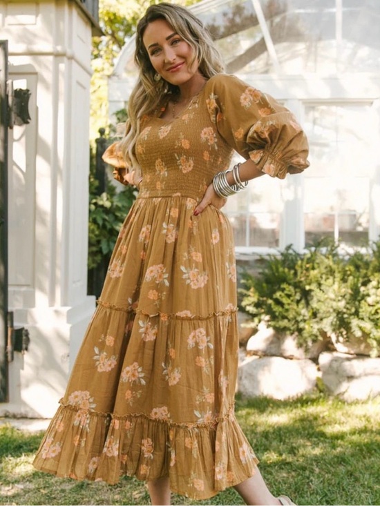 Ivy City Co Dresses & Skirts - NWT Ivy City Co Madeline Midi Dress in Celeste Floral, size Large